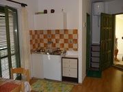 Небольшая квартира в Игало,  в 30 м от моря,  Бока Которская.
