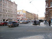 В  центре города двухэтажное офисное помещение, проходное место.